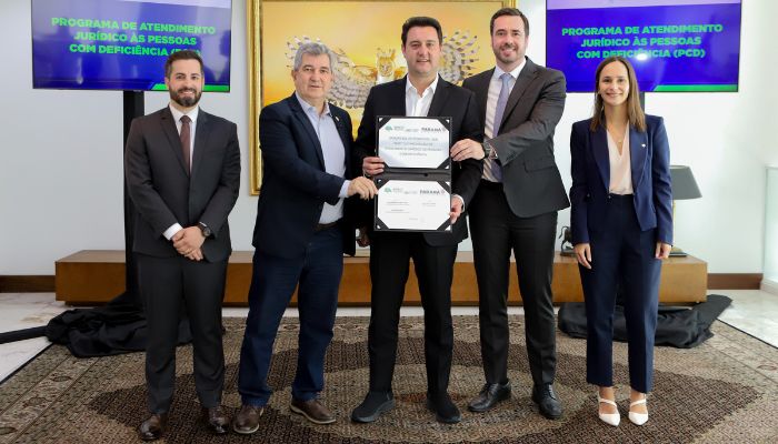  Governador sanciona lei que garante atendimento gratuito da Defensoria Pública a PCDs